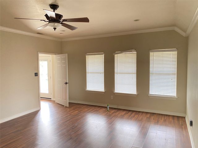 400 S Jefferson Street S, Irving, TX 75060