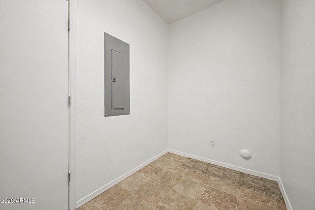 1432 N 80TH Drive, Phoenix, AZ 85043