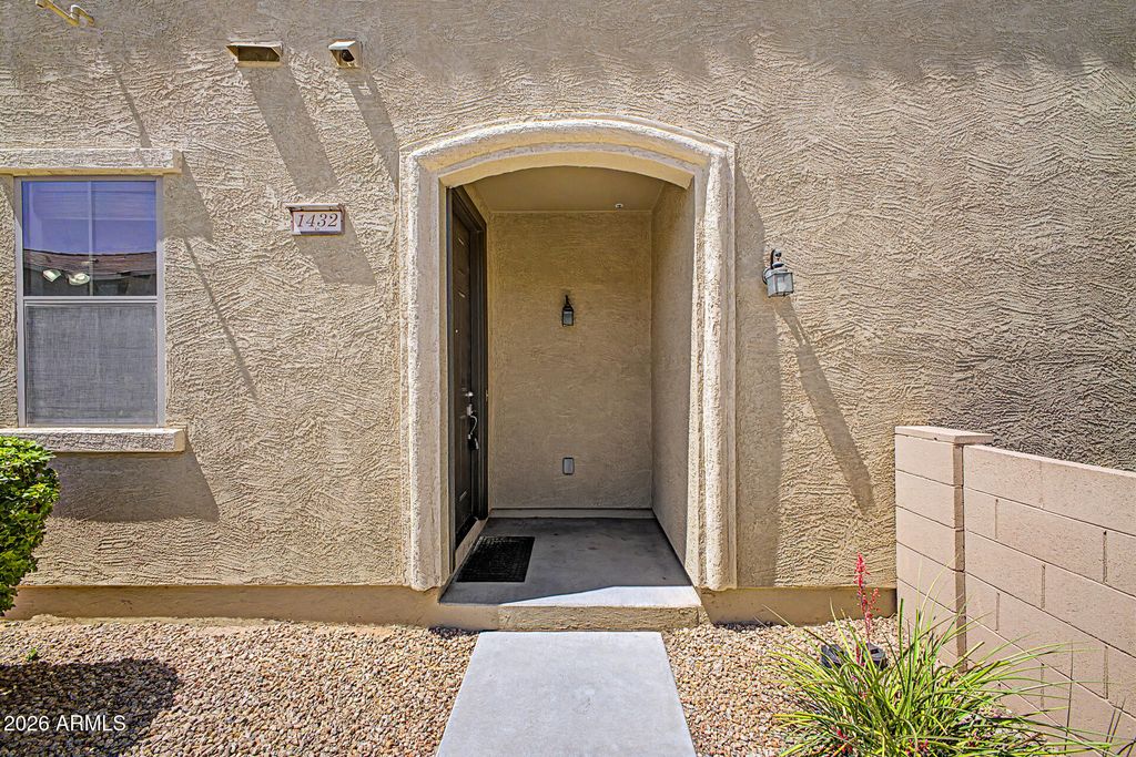 1432 N 80TH Drive, Phoenix, AZ 85043