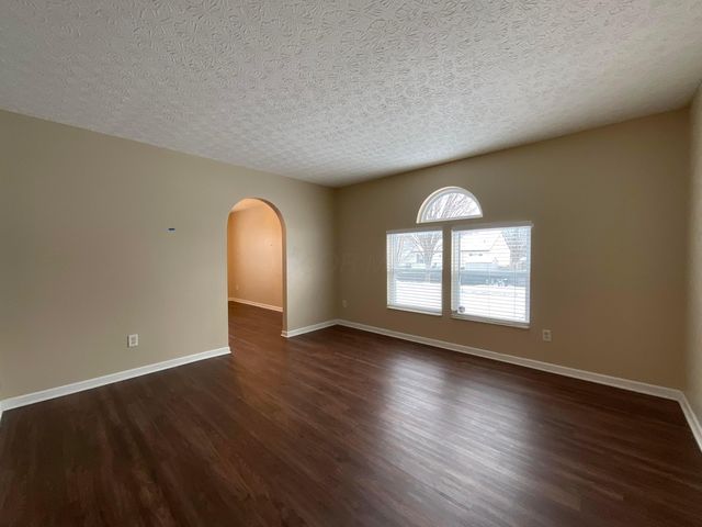 79 Tabilore Loop, Delaware, OH 43015