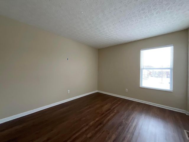 79 Tabilore Loop, Delaware, OH 43015