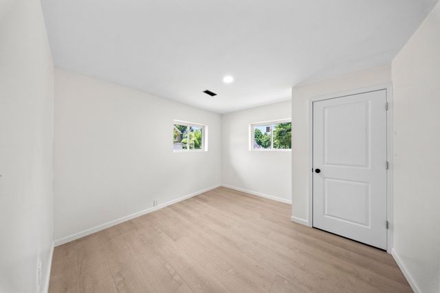 2033 S 12th street, Ironton, OH 45638