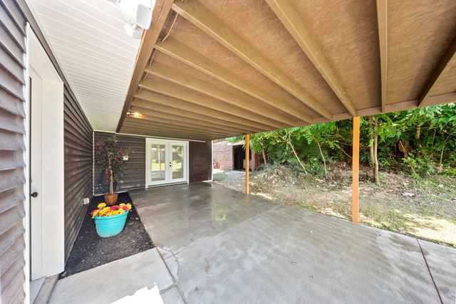 2033 S 12th street, Ironton, OH 45638