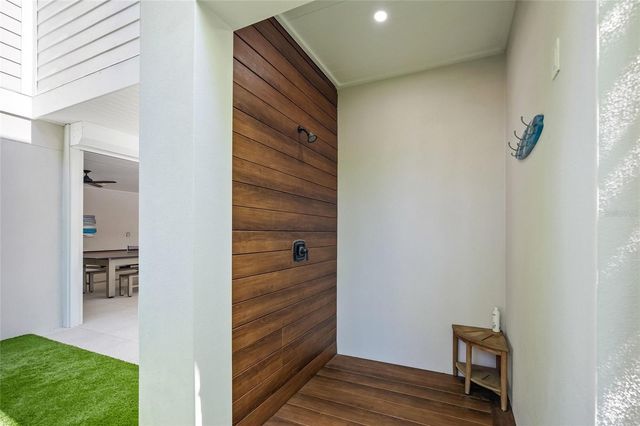 209 WILLOW AVENUE, Anna Maria, FL 34216