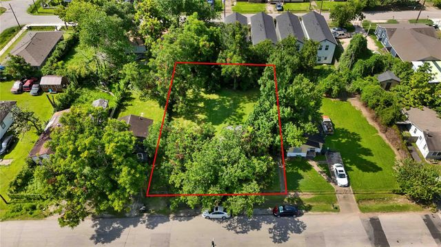 7982 Joy Street, Houston, TX 77028