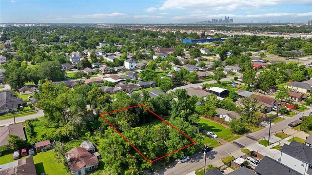 7982 Joy Street, Houston, TX 77028