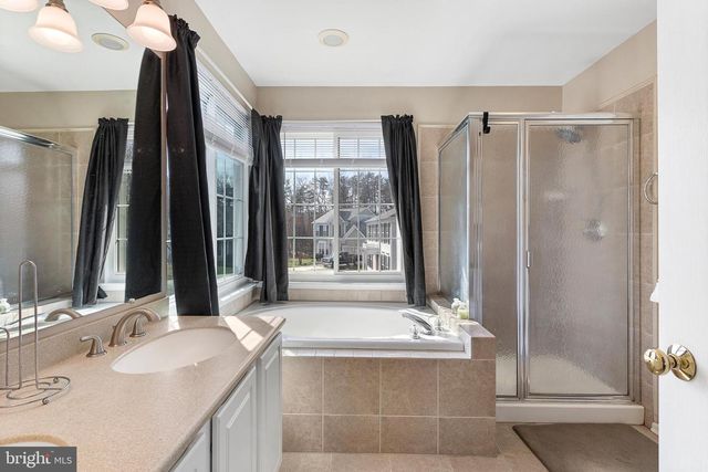 4609 QUEENS GROVE ST, White Plains, MD 20695