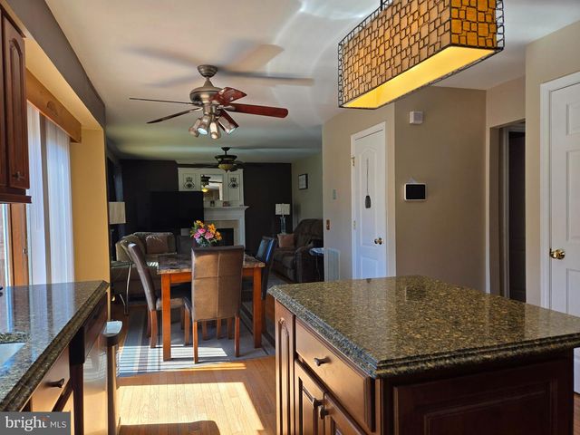 4609 QUEENS GROVE ST, White Plains, MD 20695