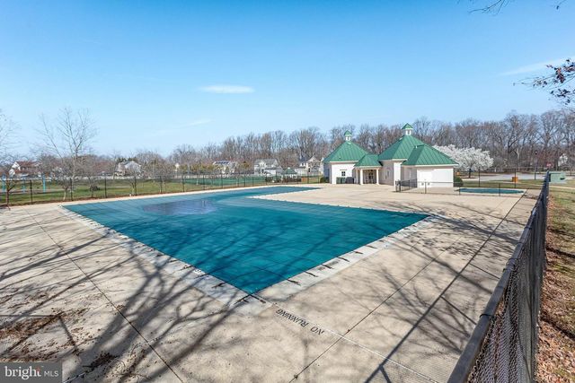 4609 QUEENS GROVE ST, White Plains, MD 20695