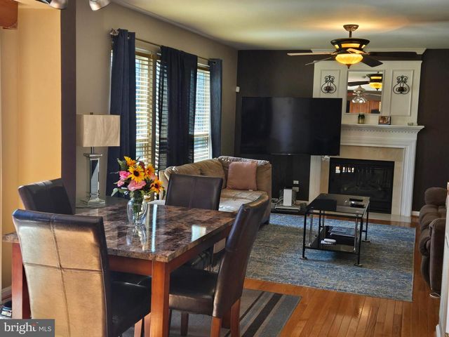 4609 QUEENS GROVE ST, White Plains, MD 20695