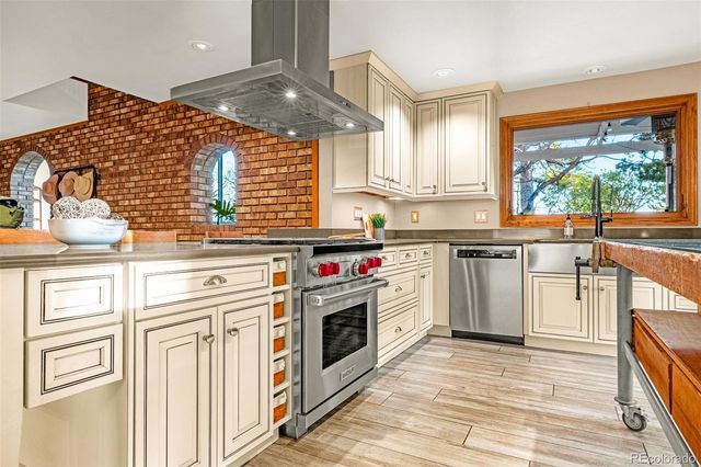 18220 Knollwood Boulevard, Monument, CO 80132