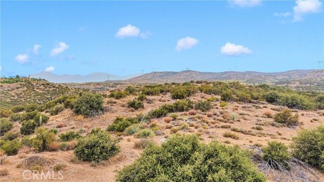 4550 Summit Valley Road, Hesperia, CA 92345