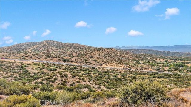 4550 Summit Valley Road, Hesperia, CA 92345