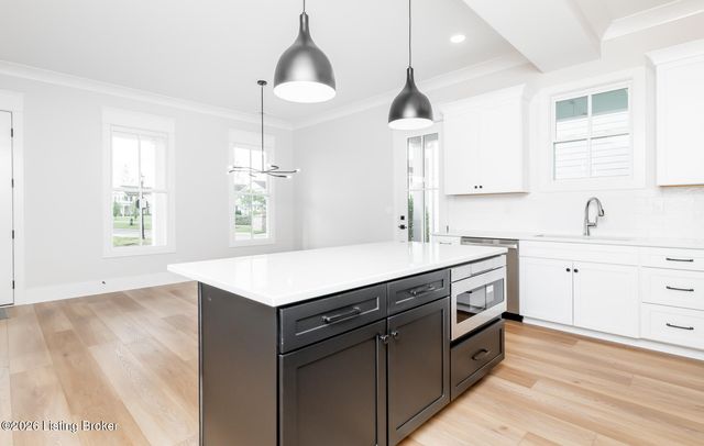 6100 Passionflower Dr 101, Prospect, KY 40059