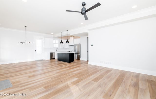 6100 Passionflower Dr 101, Prospect, KY 40059