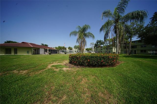 4705 1ST STREET NE 132, St Petersburg, FL 33703
