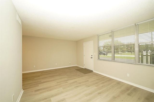 4705 1ST STREET NE 132, St Petersburg, FL 33703