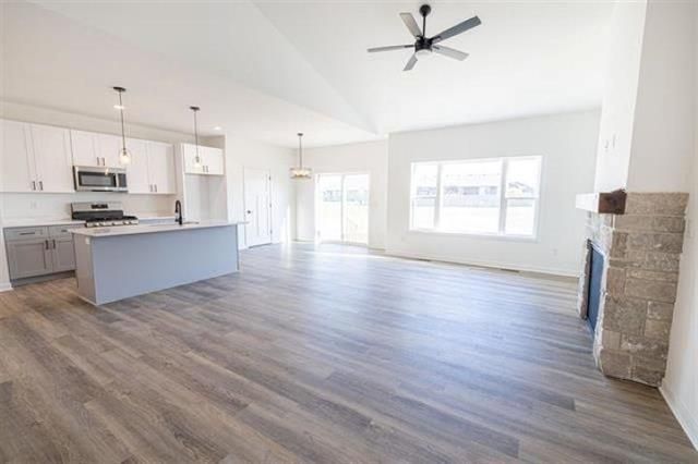 14200 Prairie Commons Lane, South Beloit, IL 61080