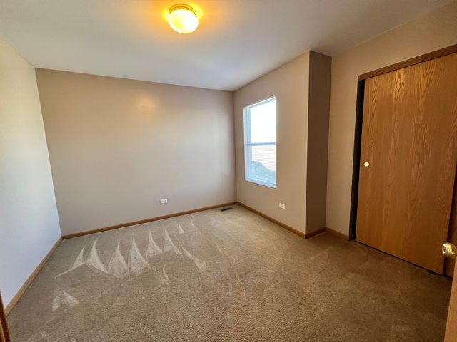 142 Mountain Laurel Court, Romeoville, IL 60446