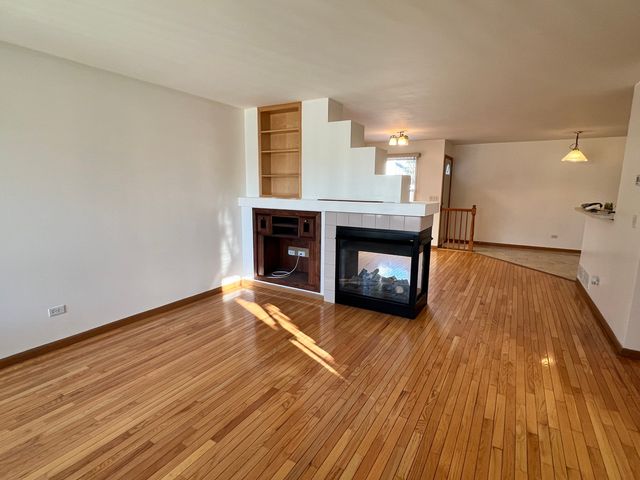 142 Mountain Laurel Court, Romeoville, IL 60446