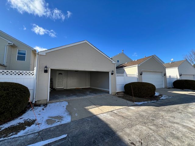 142 Mountain Laurel Court, Romeoville, IL 60446