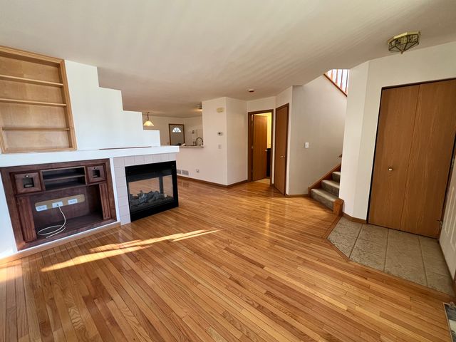 142 Mountain Laurel Court, Romeoville, IL 60446