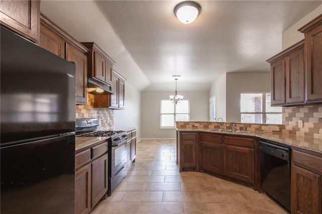 14358 Redvine Road, Choctaw, OK 73020