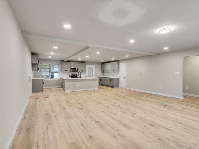 3709 Kettering Avenue, Bay City, TX 77414