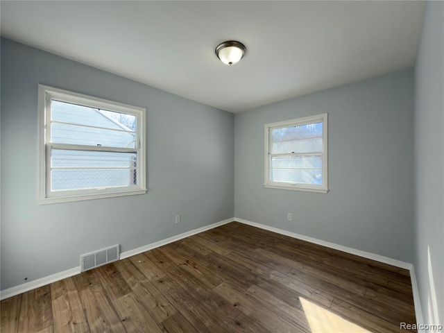 3709 Brentwood Drive, Flint, MI 48503