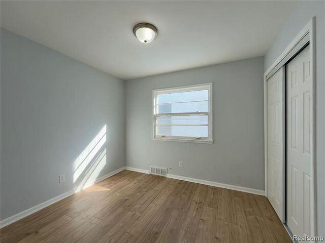 3709 Brentwood Drive, Flint, MI 48503