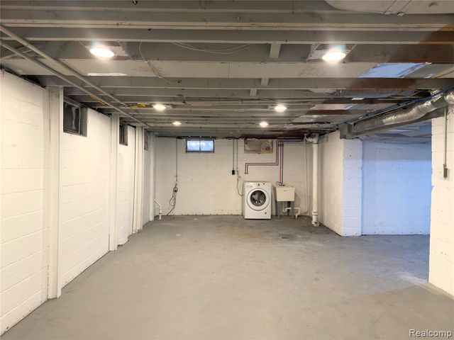 3709 Brentwood Drive, Flint, MI 48503