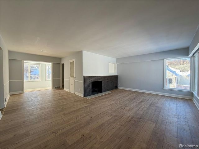 3709 Brentwood Drive, Flint, MI 48503