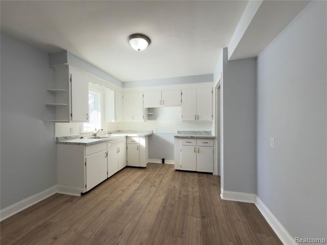 3709 Brentwood Drive, Flint, MI 48503