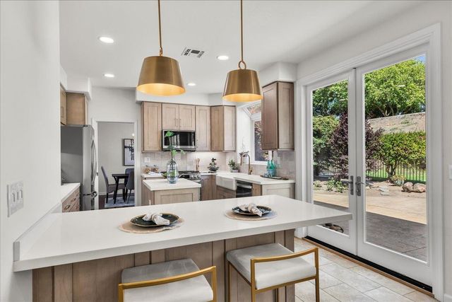 4242 Pinehurst Cir, Stockton, CA 95219