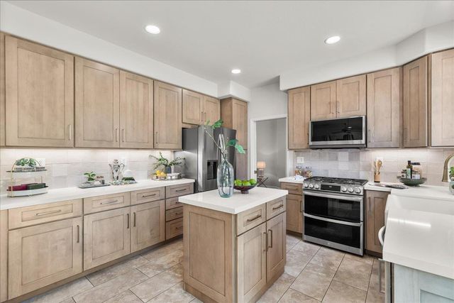 4242 Pinehurst Cir, Stockton, CA 95219