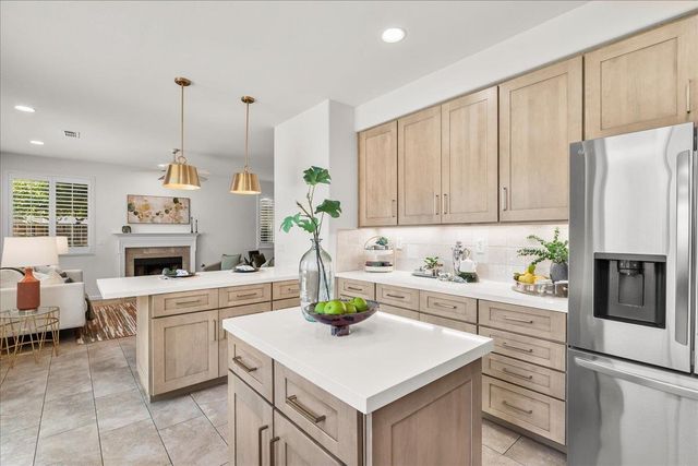 4242 Pinehurst Cir, Stockton, CA 95219