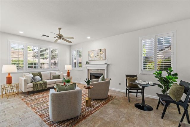 4242 Pinehurst Cir, Stockton, CA 95219