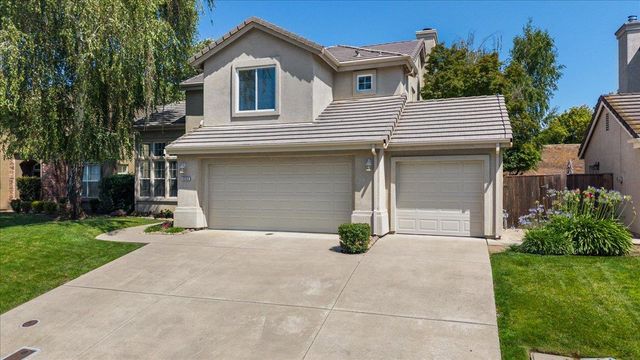 4242 Pinehurst Cir, Stockton, CA 95219