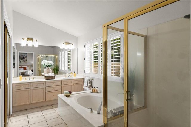 4242 Pinehurst Cir, Stockton, CA 95219