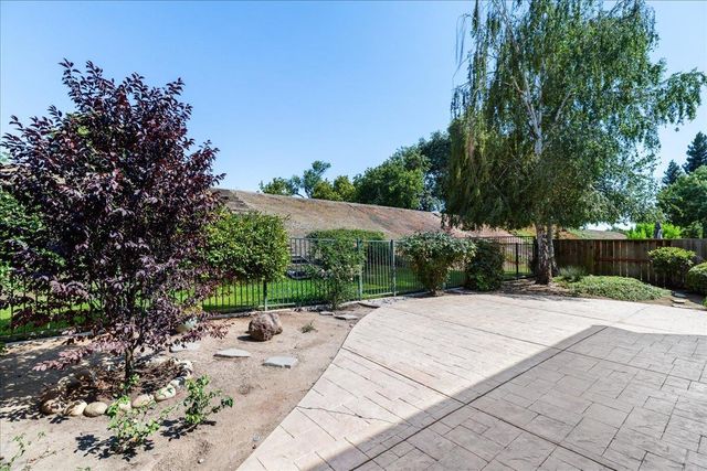 4242 Pinehurst Cir, Stockton, CA 95219