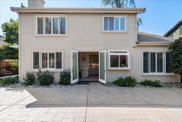 4242 Pinehurst Cir, Stockton, CA 95219
