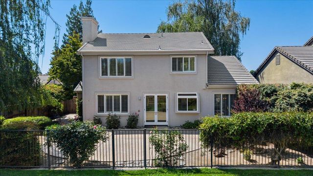 4242 Pinehurst Cir, Stockton, CA 95219