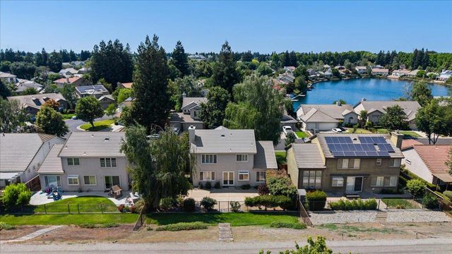 4242 Pinehurst Cir, Stockton, CA 95219