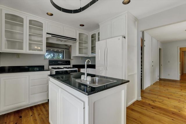 18319 Goa Way, Nevada City, CA 95959