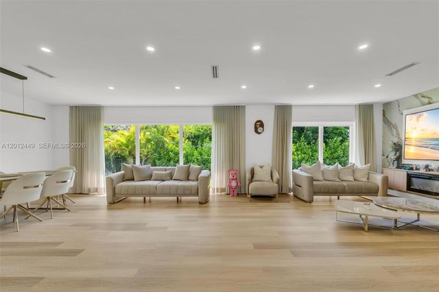 6200 SW 118th St, Pinecrest, FL 33156