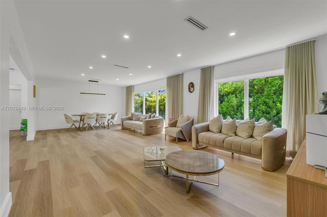 6200 SW 118th St, Pinecrest, FL 33156