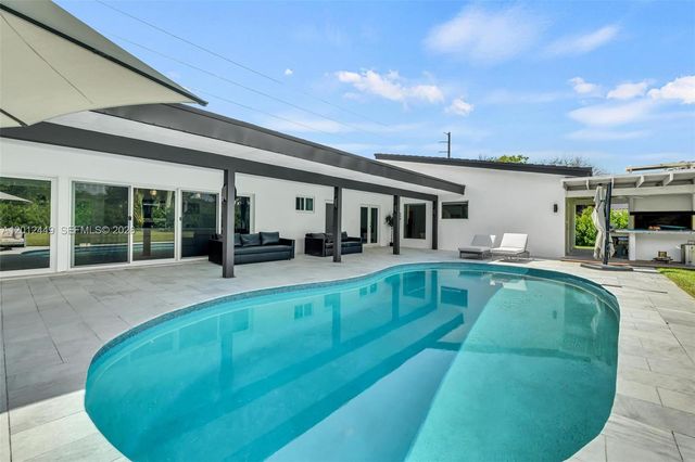 6200 SW 118th St, Pinecrest, FL 33156