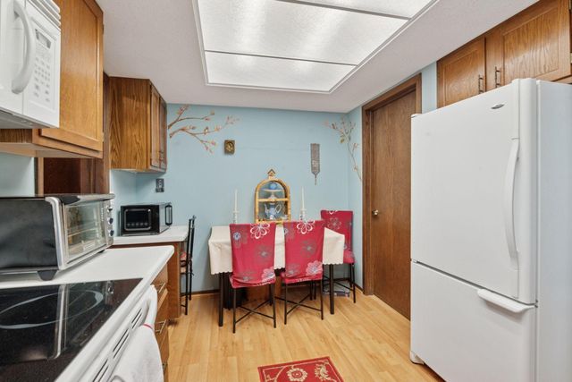 9600 Portland Avenue S 109, Bloomington, MN 55420