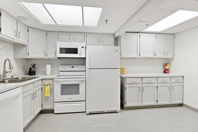 9600 Portland Avenue S 109, Bloomington, MN 55420