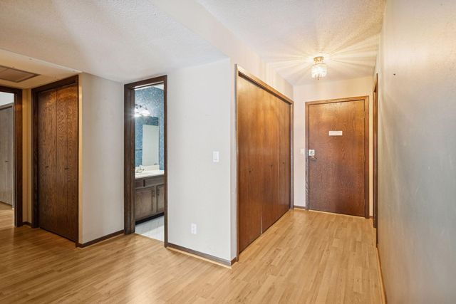 9600 Portland Avenue S 109, Bloomington, MN 55420